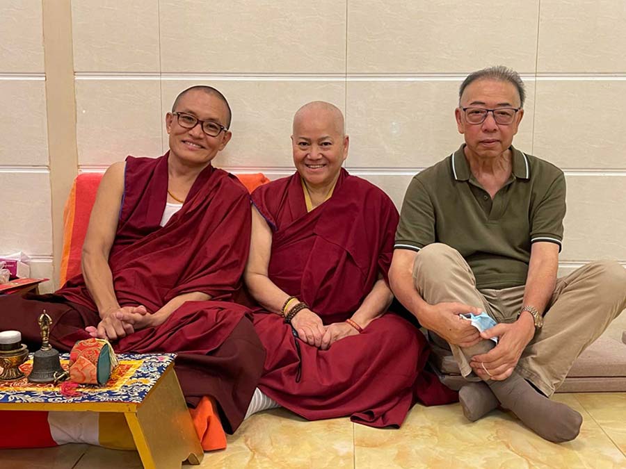 Buddhist Community and Feng Shui Master Buddhist Community and Feng Shui Master